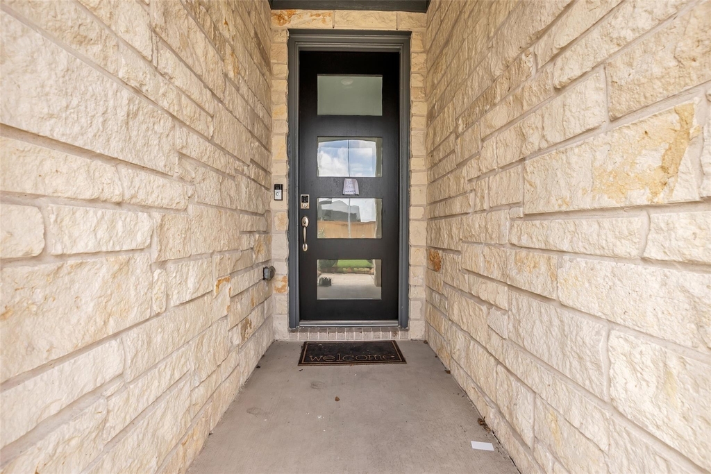 17822 Carnation Glen Drive - Photo 3