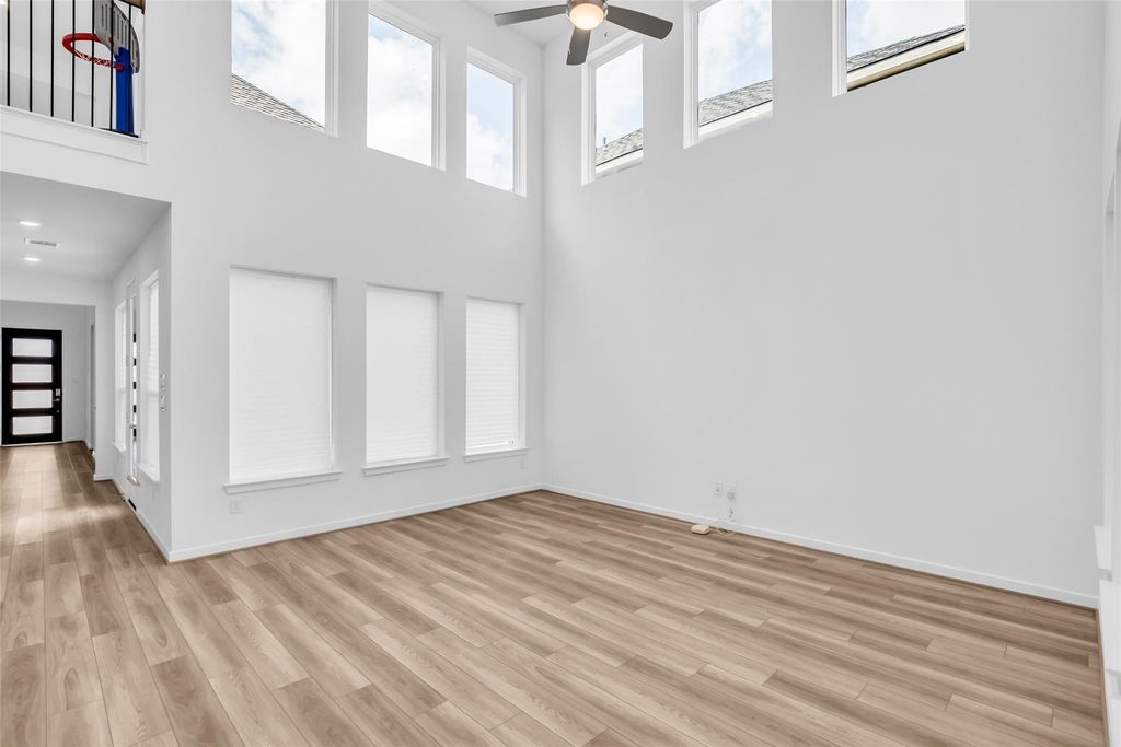 17822 Carnation Glen Drive - Photo 5