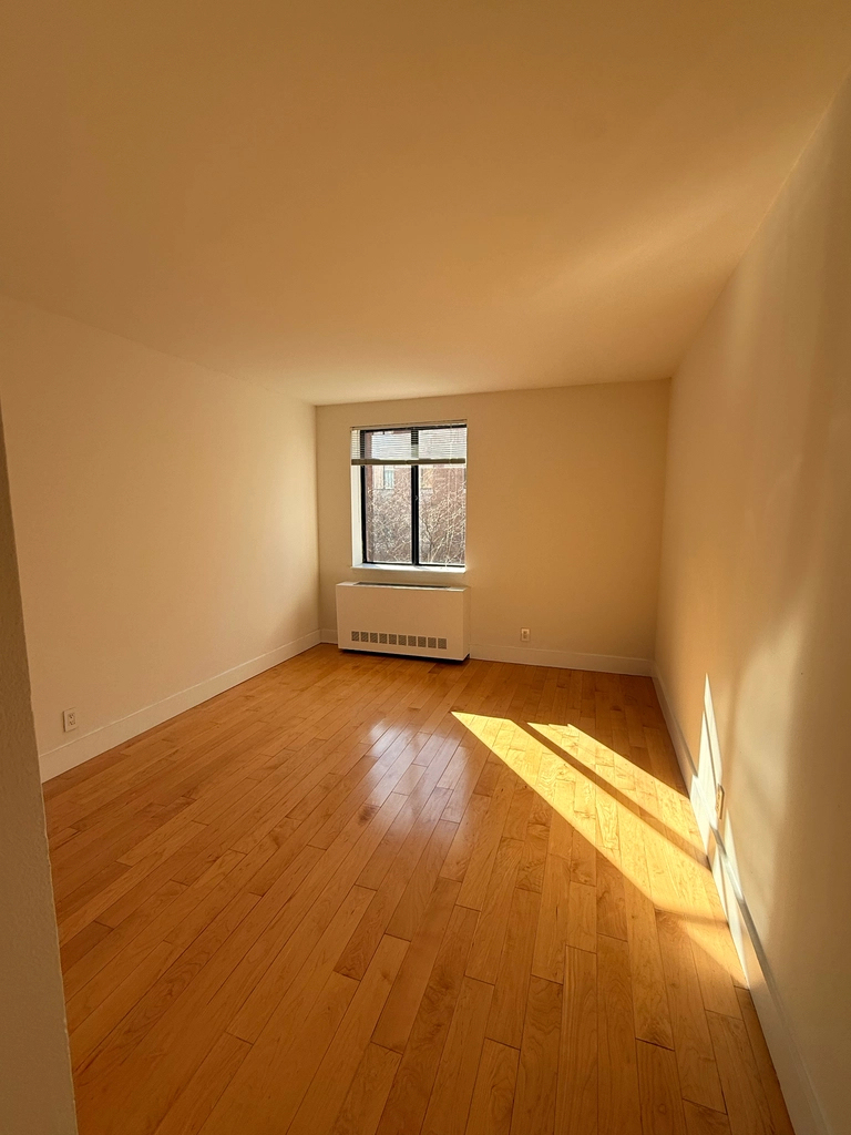 West 53rd Street - Photo 3