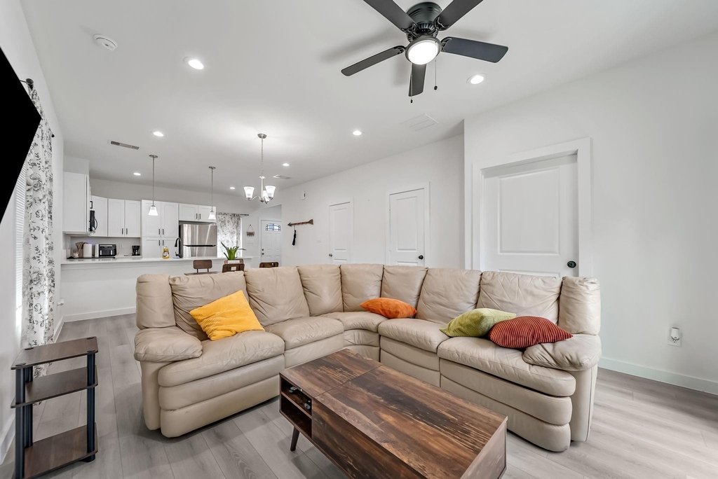 4011 King Street - Photo 6