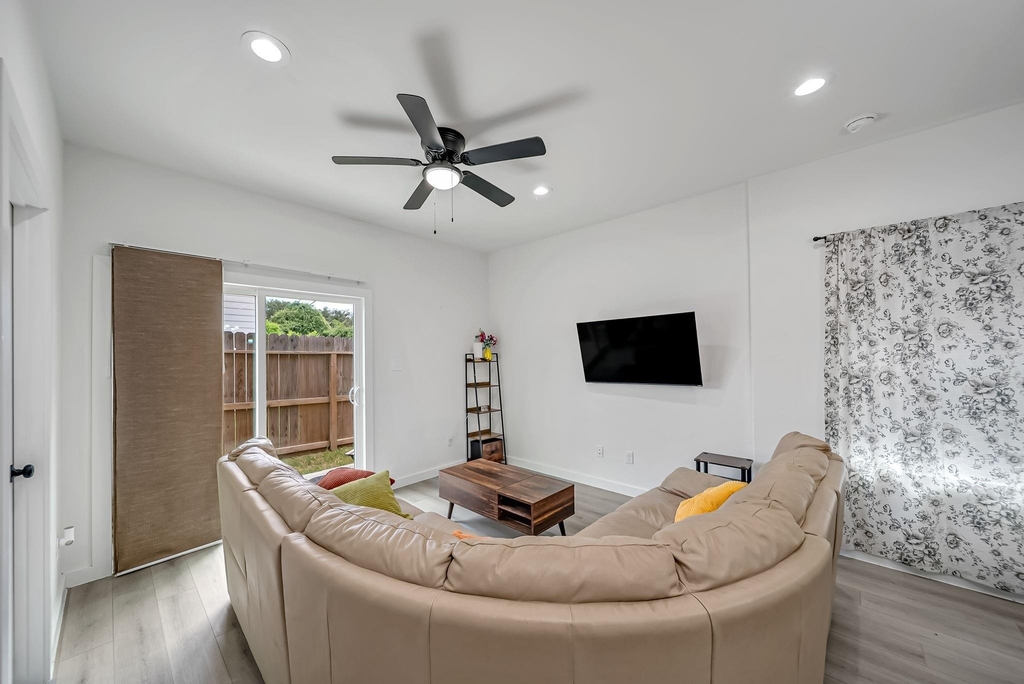 4011 King Street - Photo 7