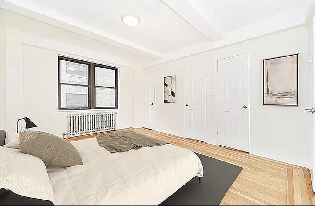 W 101th st - Photo 1
