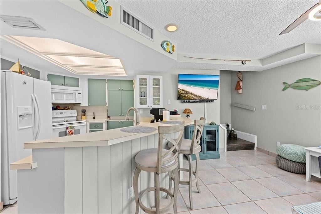 112 Gulf Boulevard - Photo 8