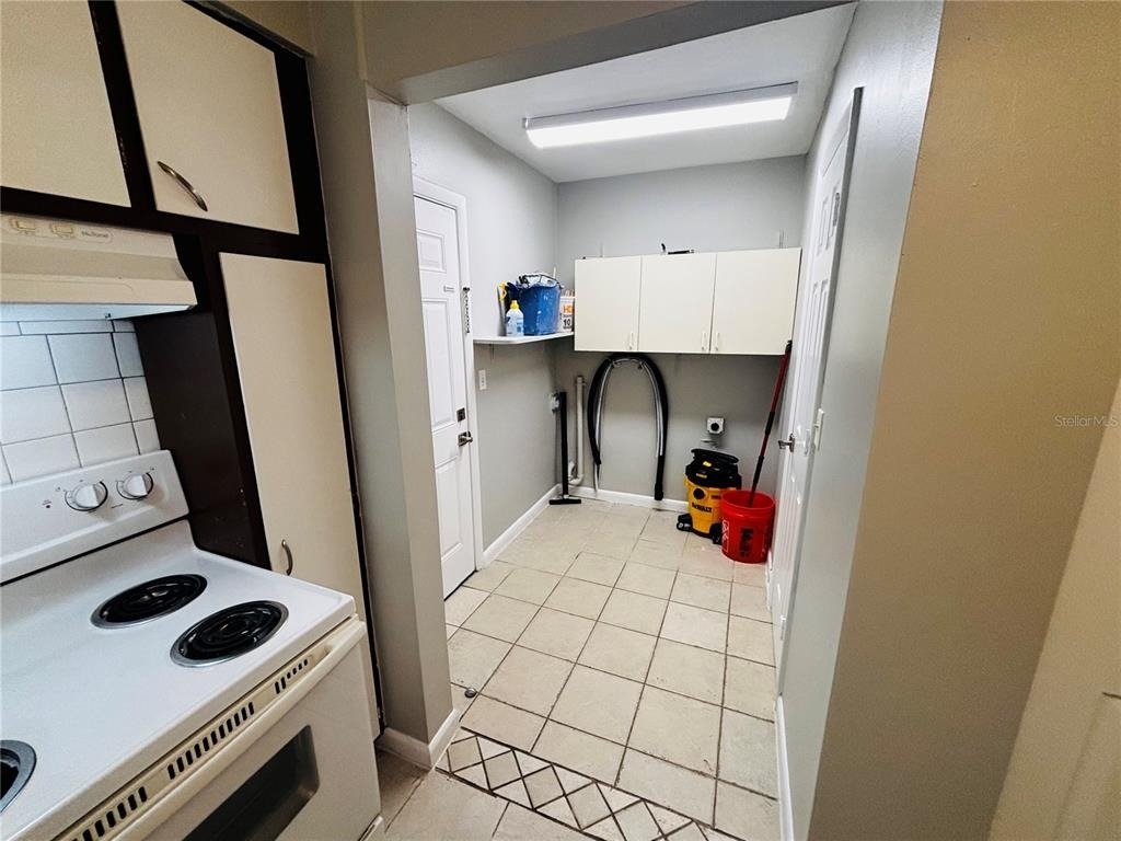669 Lear Terrace - Photo 9