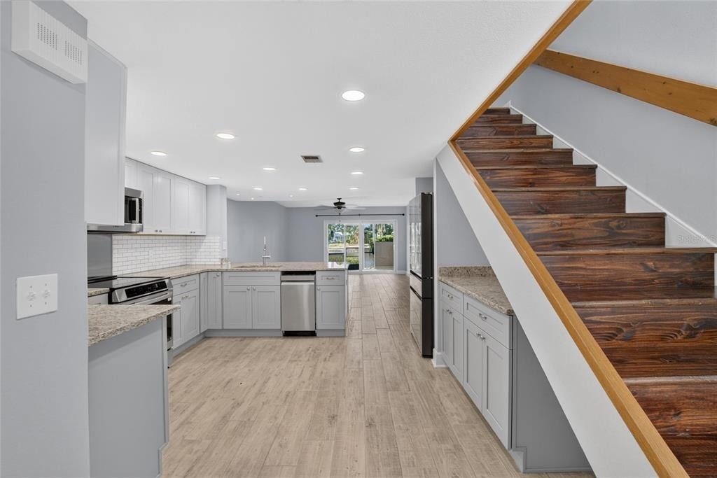 1028 Apollo Beach Boulevard - Photo 2