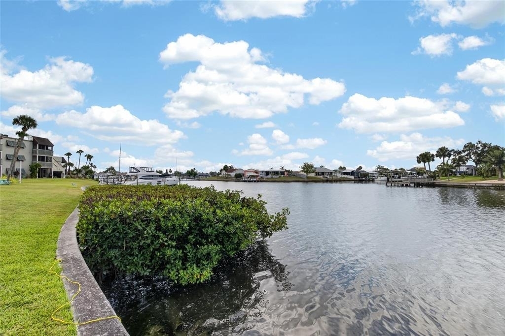 1028 Apollo Beach Boulevard - Photo 15