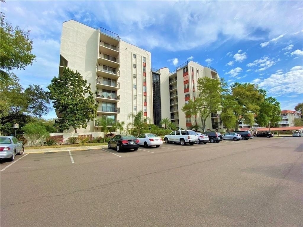 2699 Seville Boulevard - Photo 0