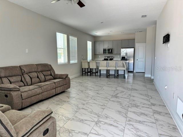 2531 W Walnut Street - Photo 2