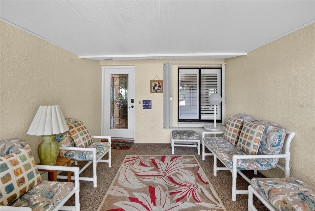 2221 Ivan Court - Photo 2