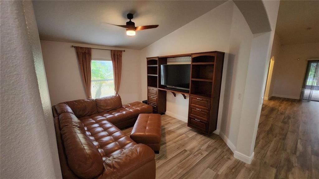 11404 Holmbridge Lane - Photo 10