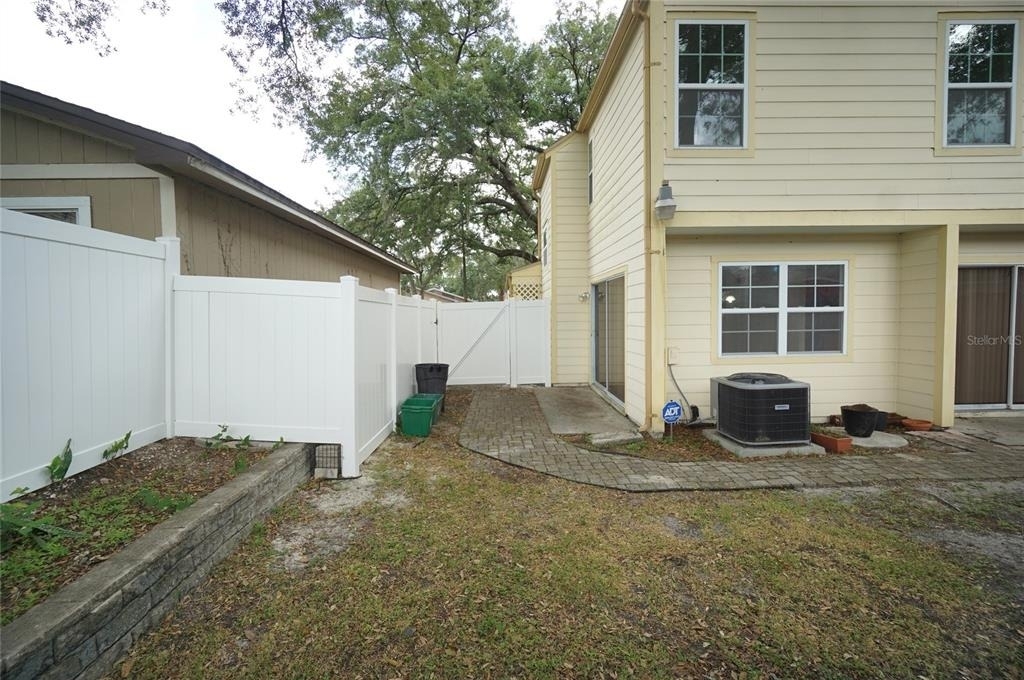 7605 Glades Court - Photo 20