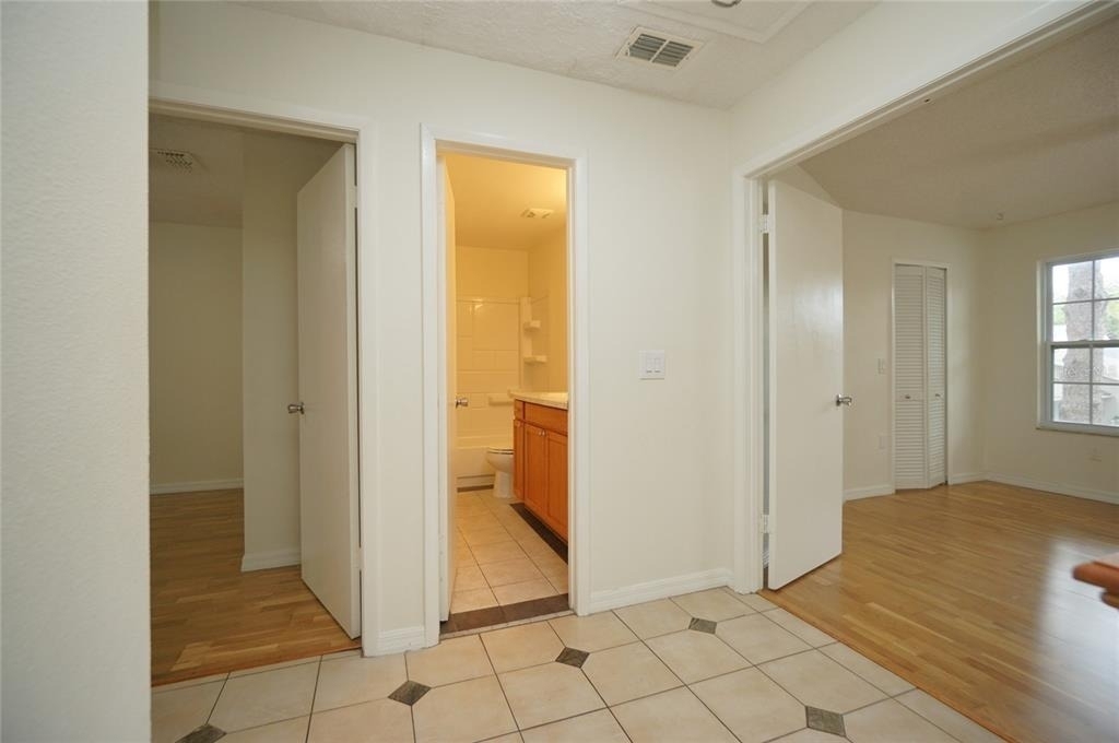 7605 Glades Court - Photo 3