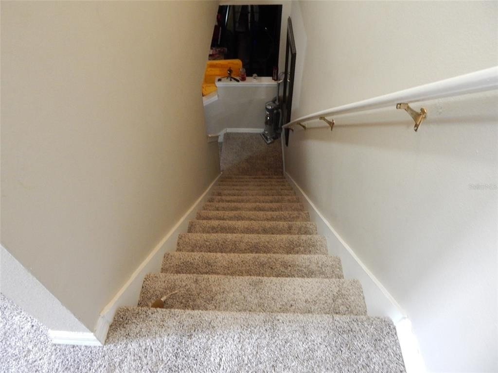 2537 Harn Boulevard - Photo 9