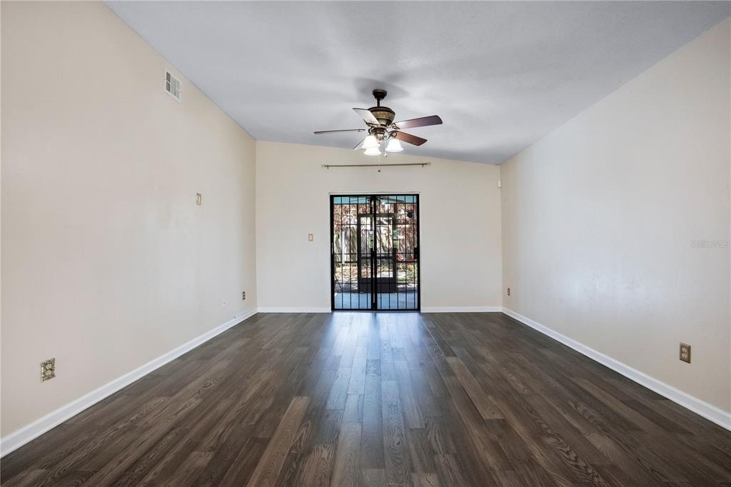 4805 Kingston Circle - Photo 9