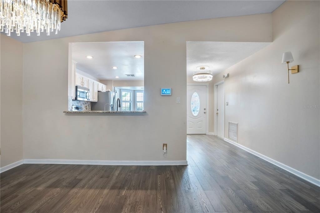 4805 Kingston Circle - Photo 10