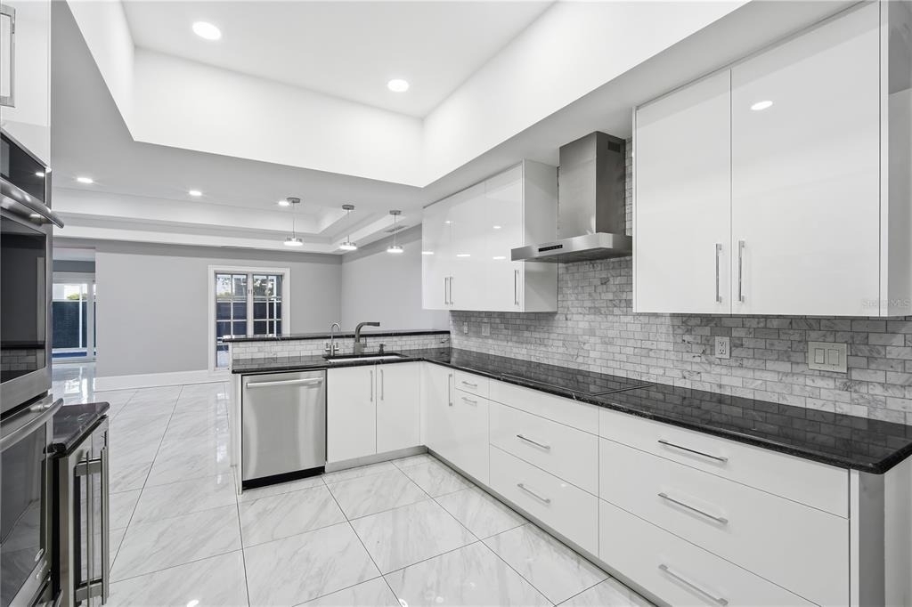 2418 W Palm Drive - Photo 8