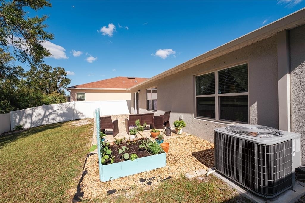10561 Laguna Plains Drive - Photo 29