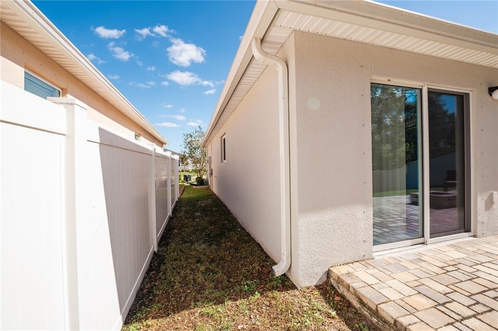 10561 Laguna Plains Drive - Photo 27