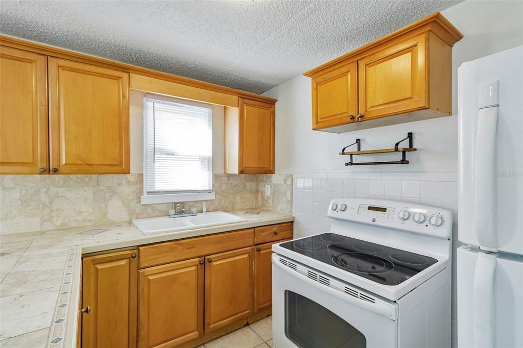 809 Illinois Avenue - Photo 4
