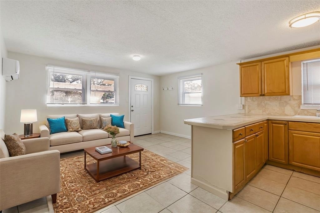 809 Illinois Avenue - Photo 2