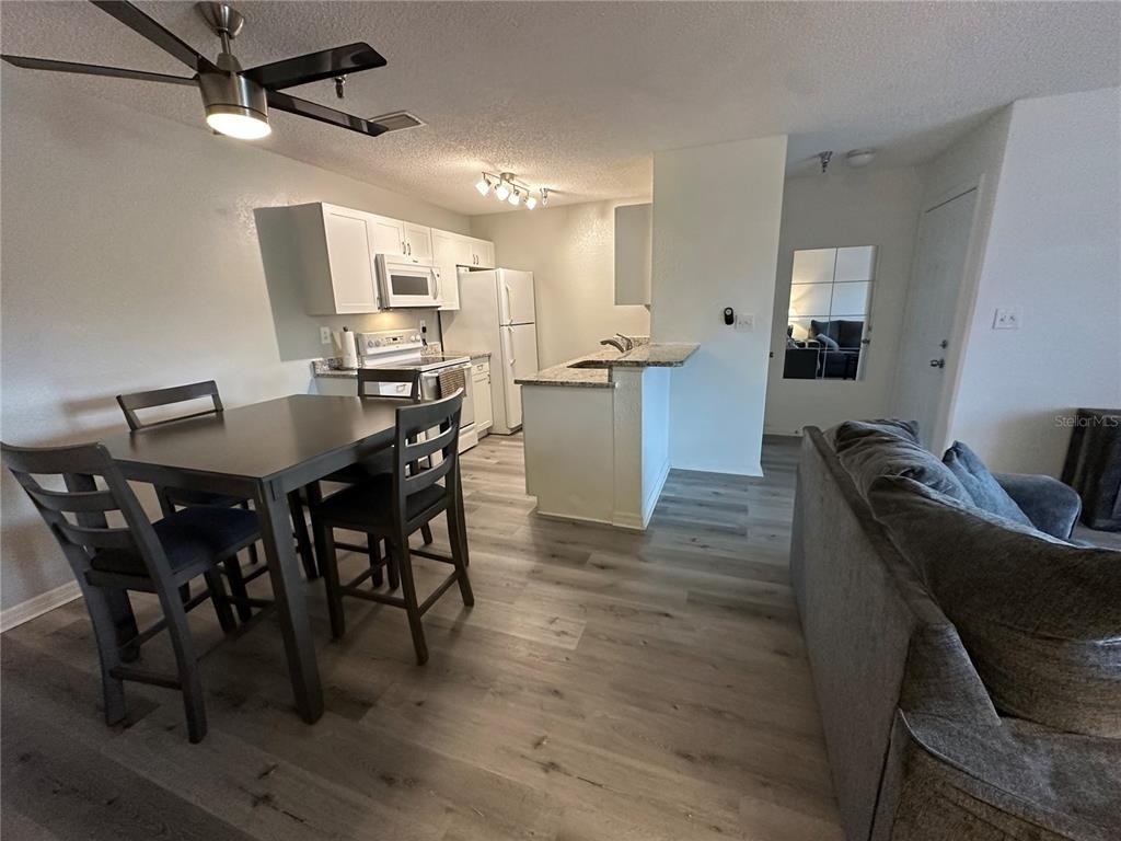 10265 Gandy Boulevard N - Photo 16