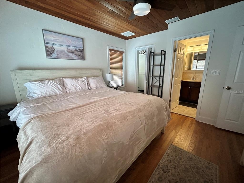 701 29th Avenue N - Photo 11