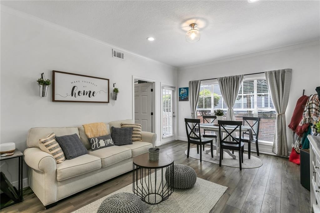 800 S Dakota Avenue - Photo 3