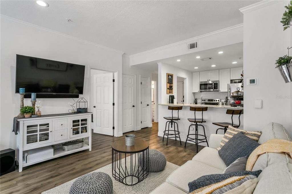 800 S Dakota Avenue - Photo 8