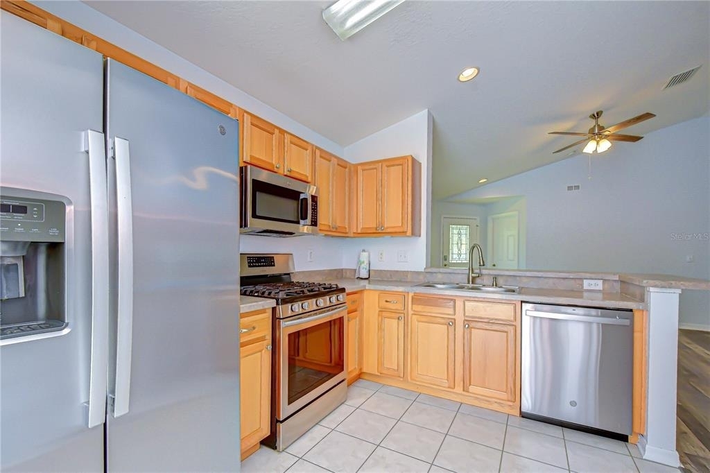 6010 Skylarkcrest Drive - Photo 9