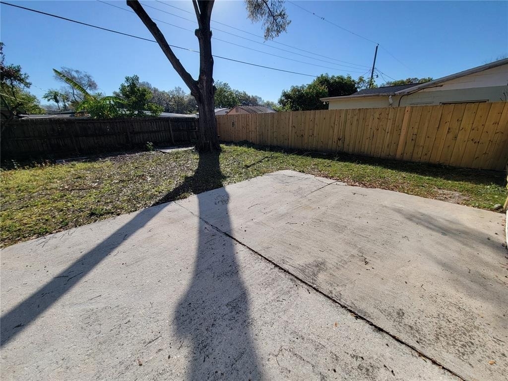 1212 Windermere Way - Photo 12