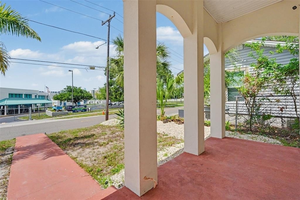 1018 7th Avenue S - Photo 3
