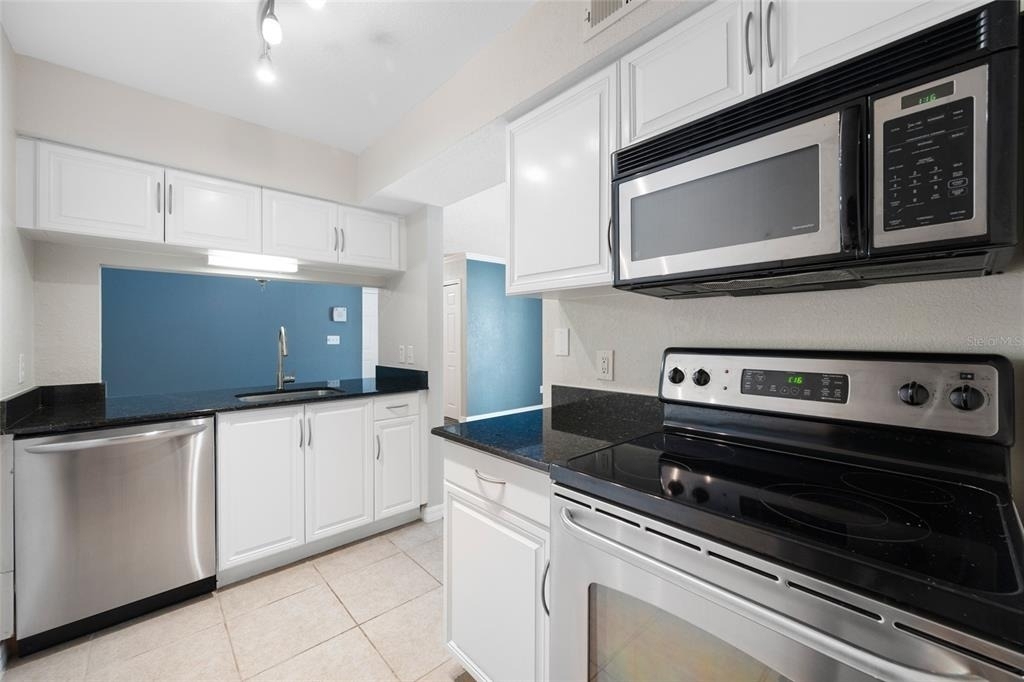 3300 Haviland Court - Photo 12