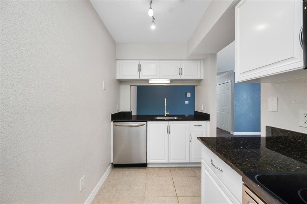3300 Haviland Court - Photo 13