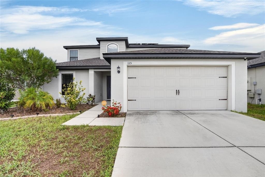 1115 Wynnmere Walk Avenue - Photo 0