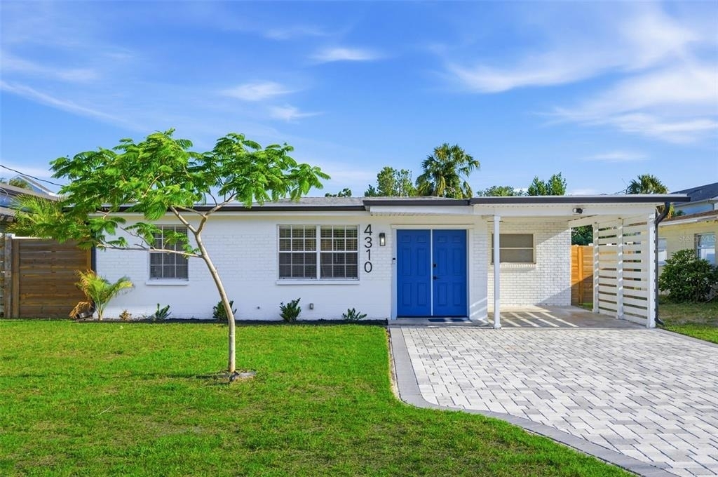 4310 W Carmen Street - Photo 1
