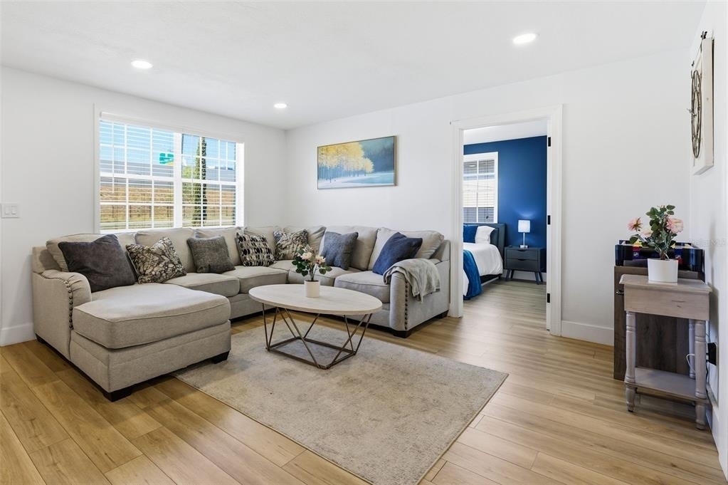 4310 W Carmen Street - Photo 5