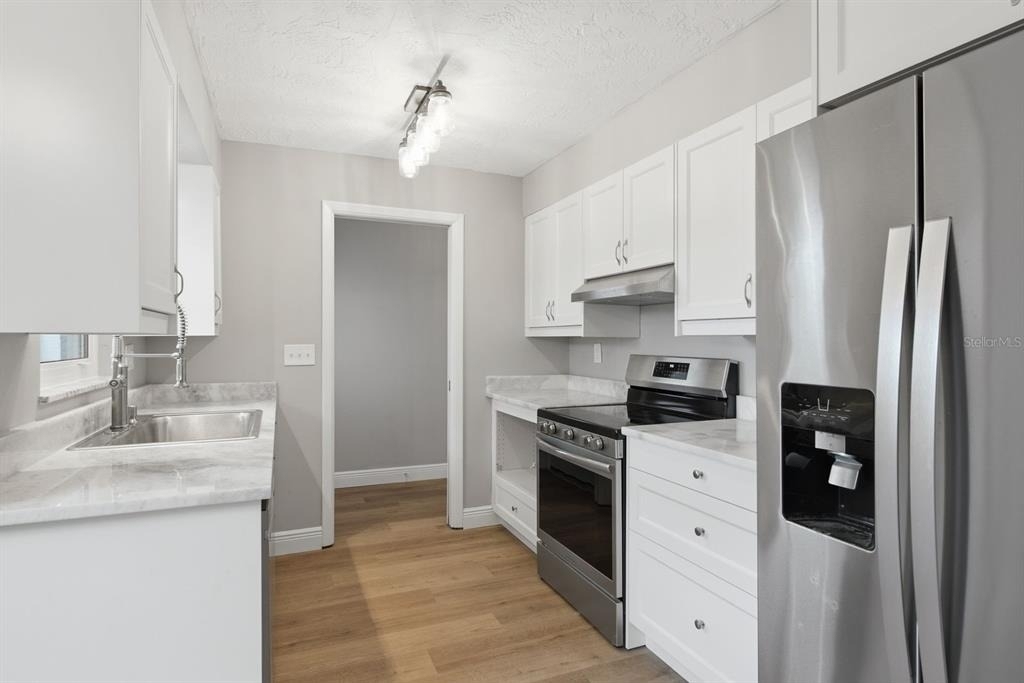330 Scott Court - Photo 12