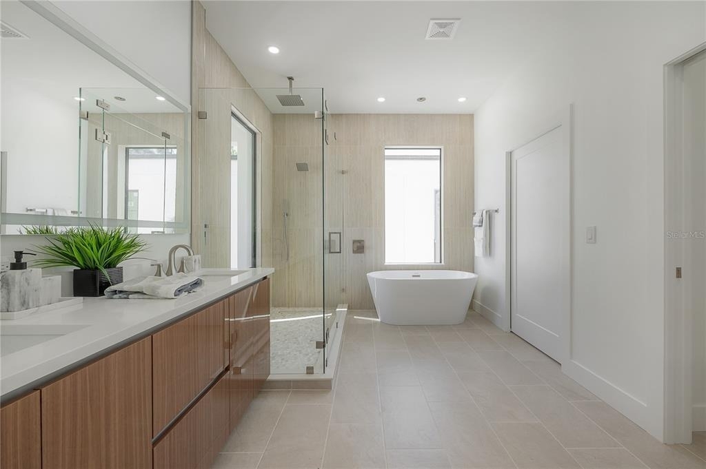 2721 17th Avenue N - Photo 36
