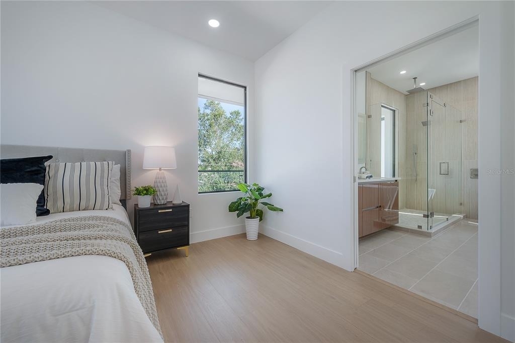 2721 17th Avenue N - Photo 35