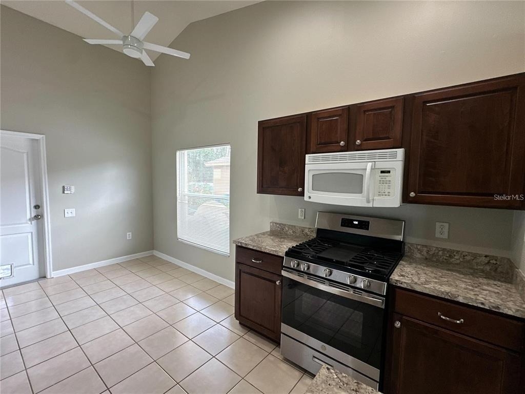 30747 Burleigh Drive - Photo 10