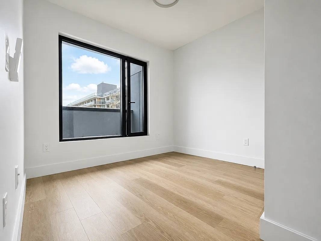 1244 New York Avenue - Photo 4