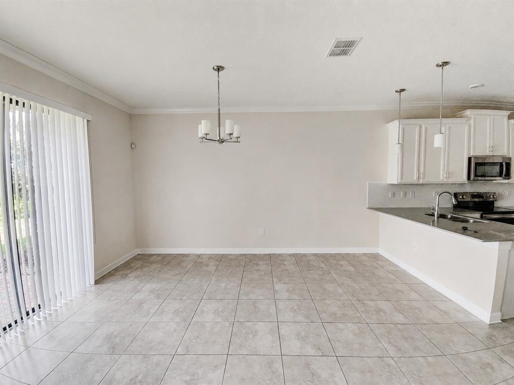 1348 Royal St George Boulevard - Photo 2