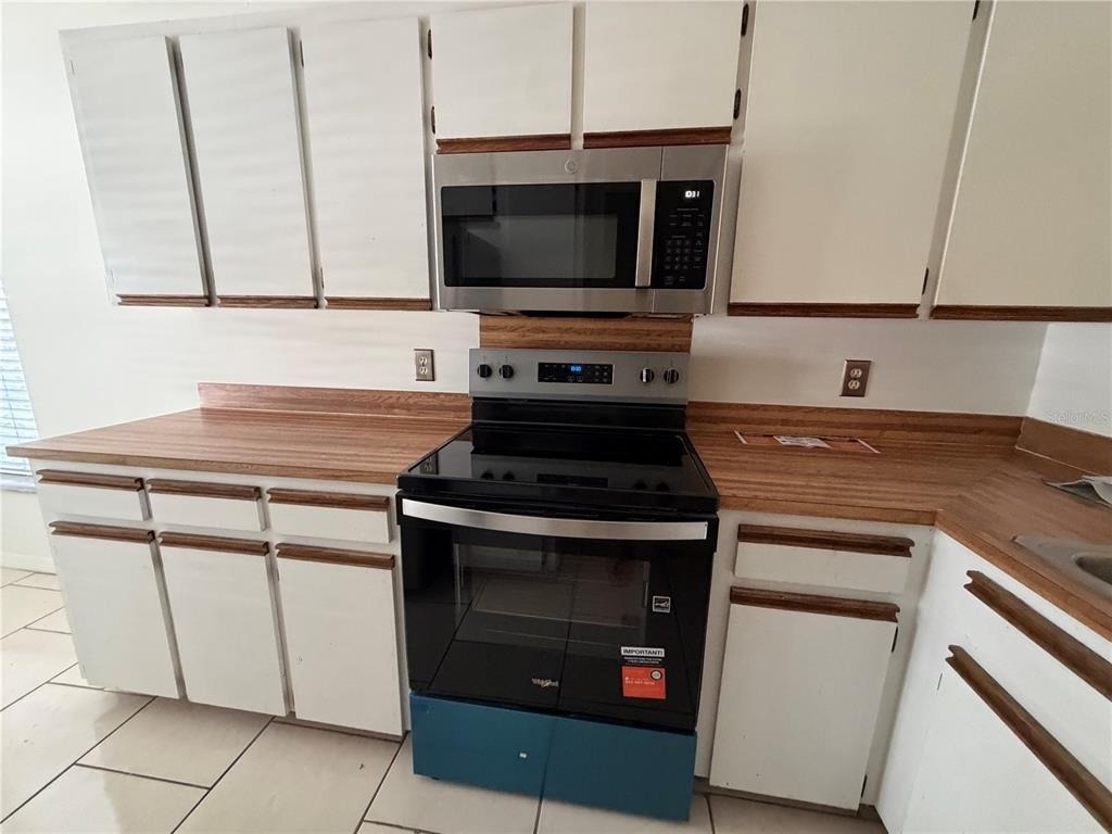 850 E Lime Street - Photo 3