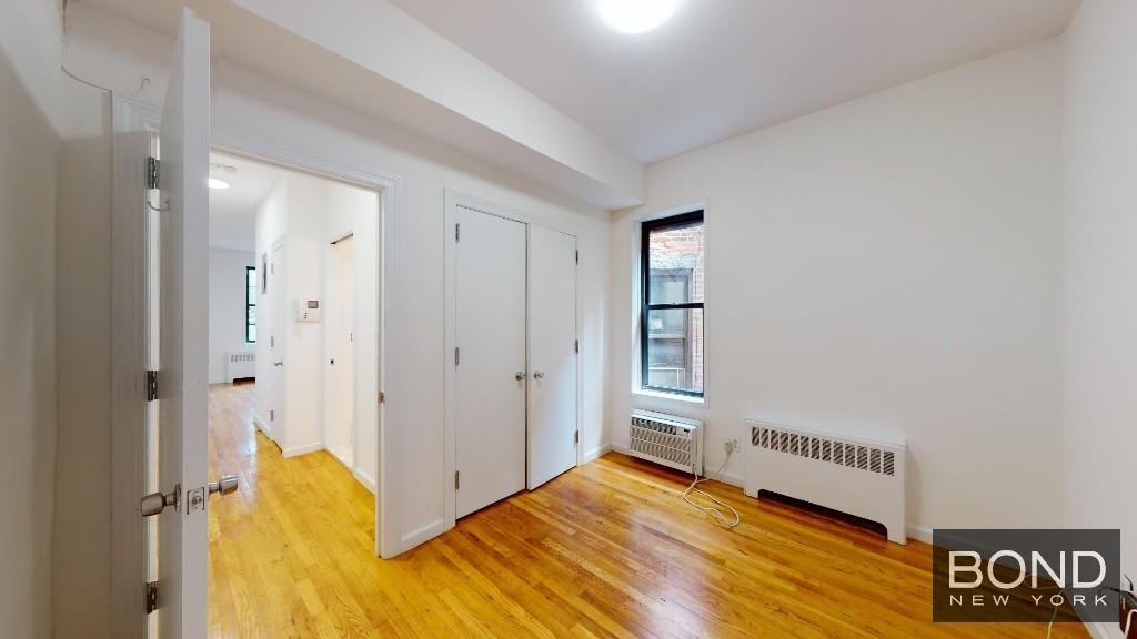 318 East 89th Street - Photo 3