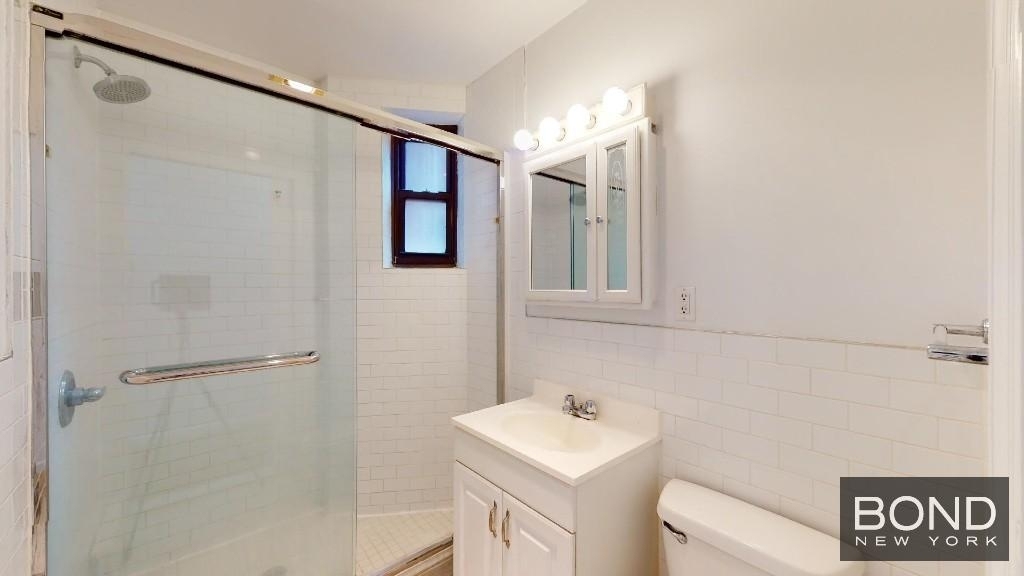 318 East 89th Street - Photo 4