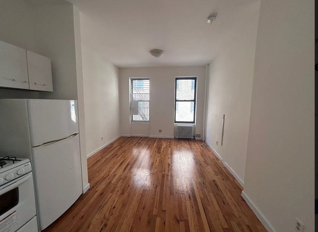 247 East 62nd Street - Photo 1