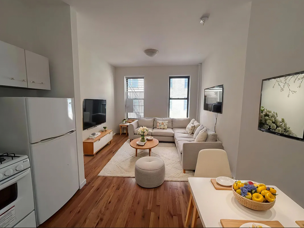 247 East 62nd Street - Photo 0