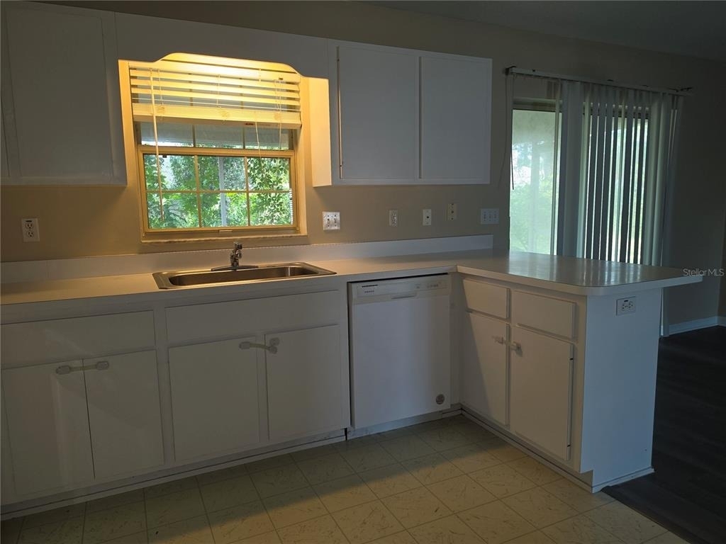 1750 Ne 40th Street - Photo 7