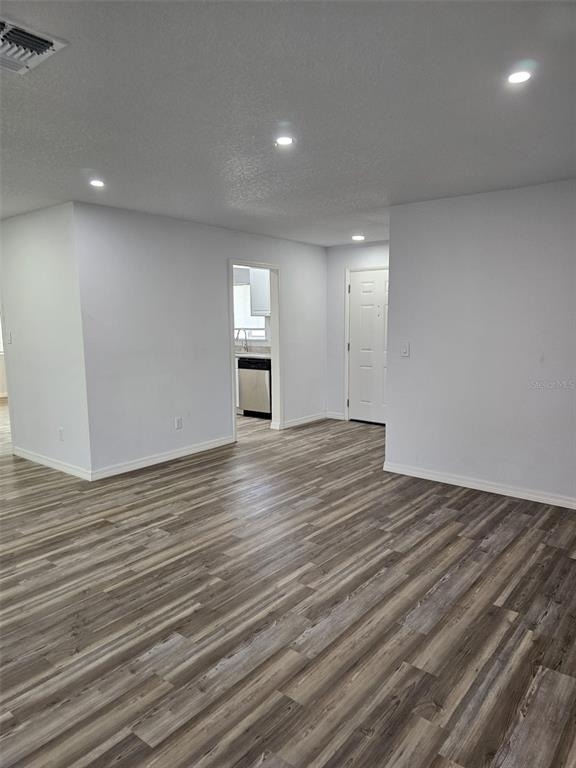1216 Dickens Avenue - Photo 3