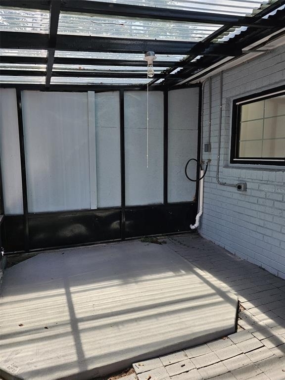 1216 Dickens Avenue - Photo 16